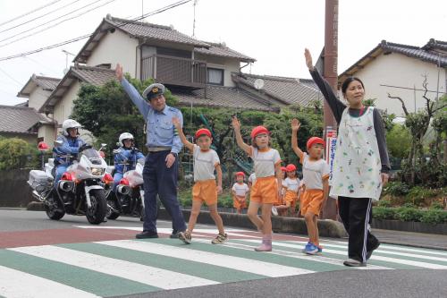 ハンドサインで伝わる気持ち