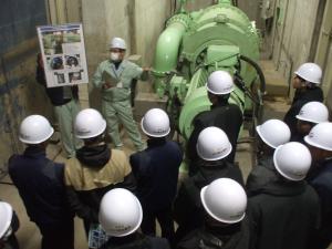 宇部丸山発電所見学（発電機）