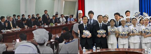 ビンズン医療短期大学訪問のようす