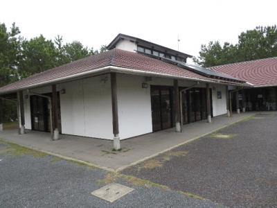 山口きらら博記念公園　休憩棟A