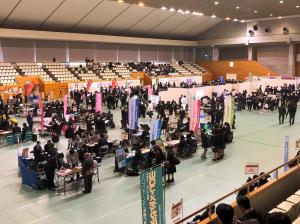 会場の様子①（アリーナ）