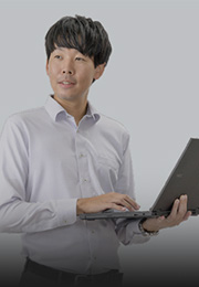 情報技術推進課　主任主事の写真