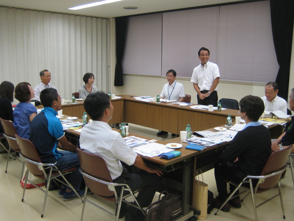 あいさつする村岡知事の画像1