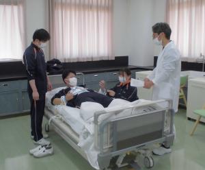 男性身体拘束具演習