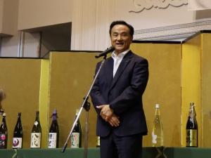 祝辞を述べる村岡知事