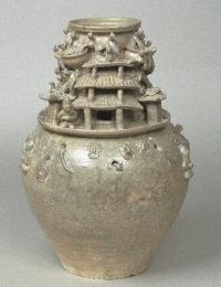 青磁神亭壺