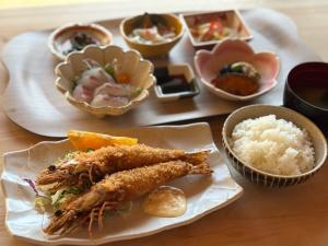 上関町産車海老フライ定食
